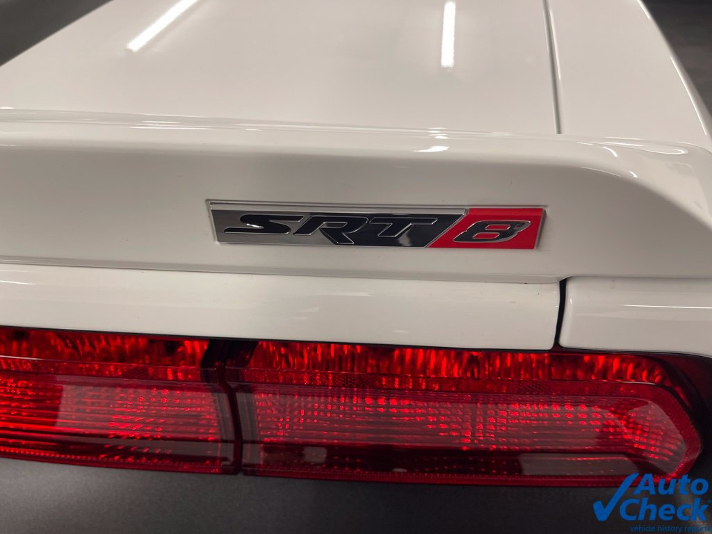 Used 2014 Dodge Challenger SRT8 RWD image 20