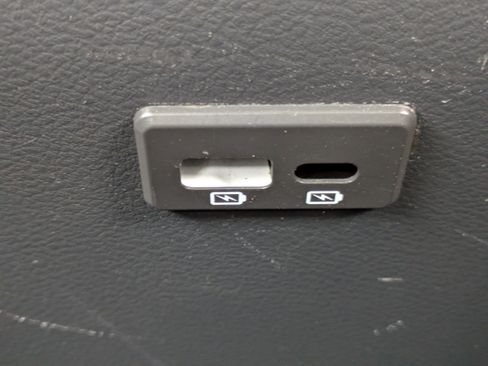 Used 2022 Nissan Maxima SV w/ Floor Mat Group image 8