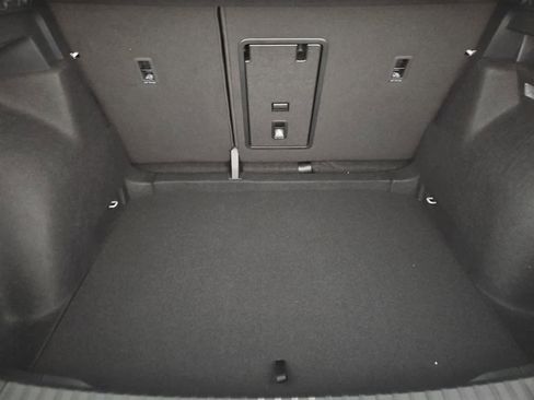 New 2026 Volkswagen Taos SE FWD image 34
