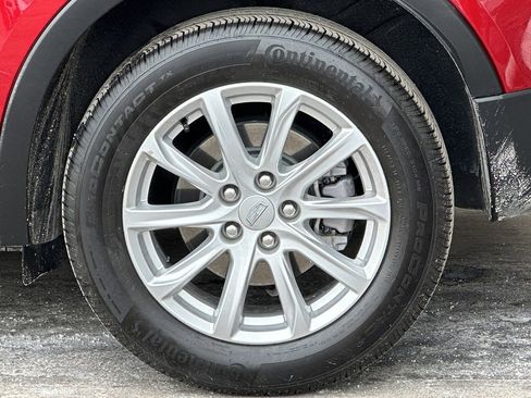 Certified 2023 Cadillac XT4 Luxury w/ Cold Weather Package image 6