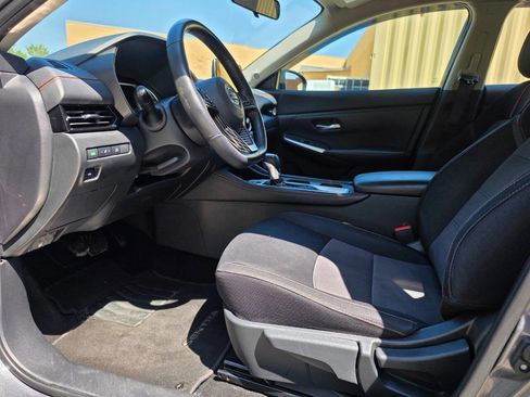 Used 2020 Nissan Sentra SR image 11