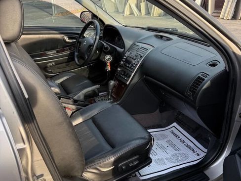 Used 2002 Nissan Maxima GLE FWD image 16