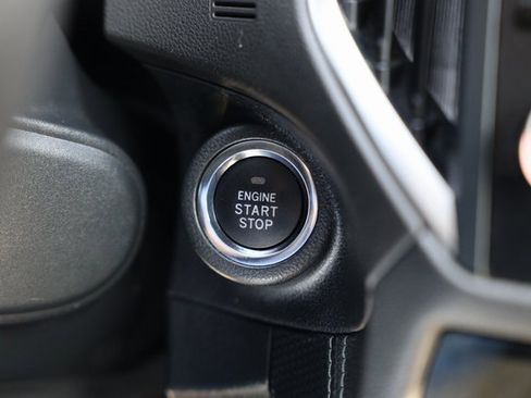 Used 2020 Subaru Forester Limited image 31