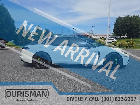Used 2018 Porsche Panamera 4 AWD/4WD image 9