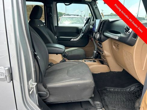 Used 2016 Jeep Wrangler Unlimited Sahara w/ Max Tow Package AWD/4WD image 18