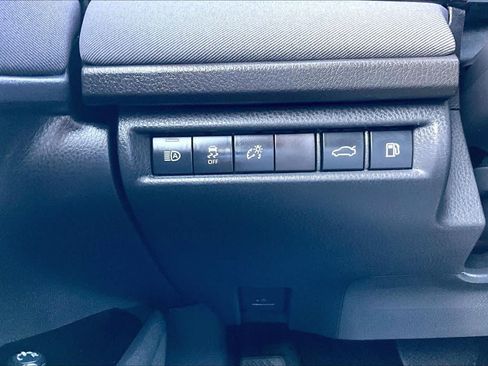 Used 2025 Toyota Camry LE FWD image 33