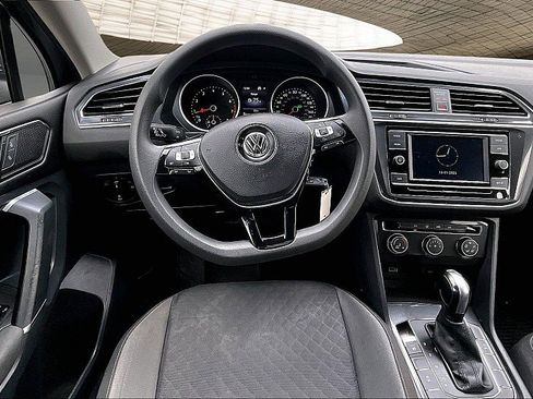 Used 2018 Volkswagen Tiguan S w/ Front Fog Lights Package image 5