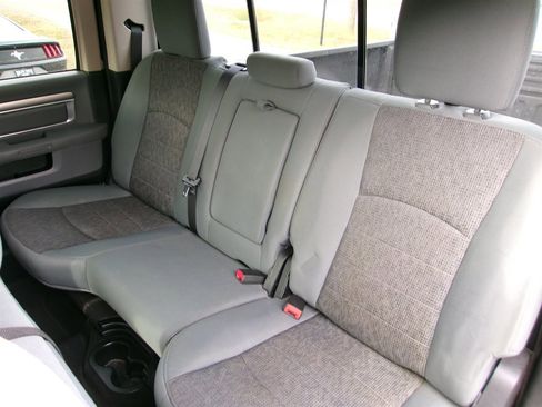 Used 2015 RAM 2500 SLT w/ Luxury Group image 15