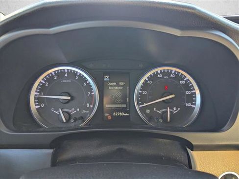 Used 2017 Toyota Highlander Limited image 11