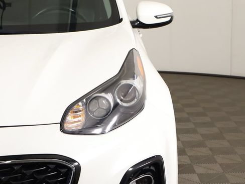 Used 2020 Kia Sportage EX AWD/4WD image 12