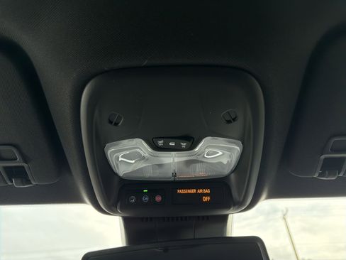 New 2026 GMC Canyon Elevation w/ Convenience Package image 18