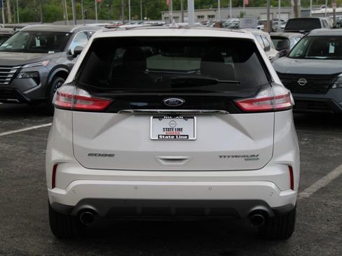 Used 2019 Ford Edge Titanium w/ Equipment Group 301A image 8