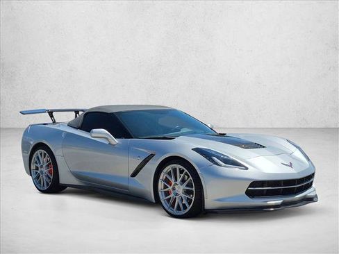 Used 2019 Chevrolet Corvette Stingray Convertible w/ 2LT Preferred Equipment Group RWD image 4