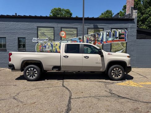 New 2026 Chevrolet Silverado 2500 Custom w/ Custom Value Package AWD/4WD image 31