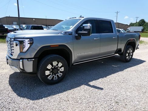 New 2026 GMC Sierra 2500 Denali w/ Denali Reserve Package AWD/4WD image 10