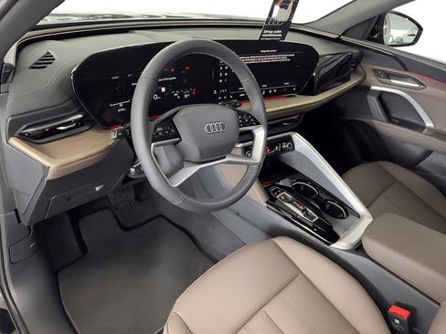 New 2025 Audi Q5 Premium image 4