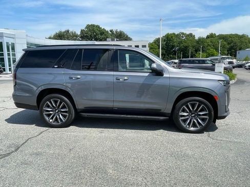 Used 2021 Cadillac Escalade Sport Platinum AWD/4WD image 4