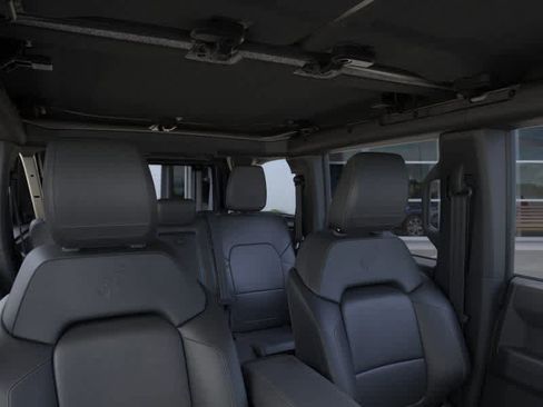 New 2025 Ford Bronco Badlands w/ Sasquatch Package image 12