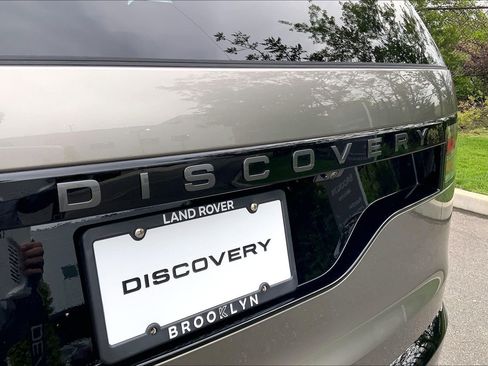 Certified 2025 Land Rover Discovery Dynamic SE AWD/4WD image 9