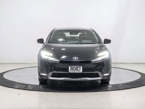 Used 2024 Toyota Prius XLE AWD/4WD image 6