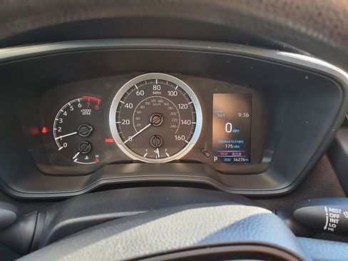 Used 2021 Toyota Corolla LE image 20