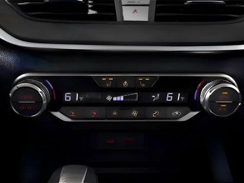 Used 2025 Nissan Altima 2.5 SL image 15