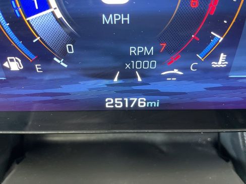 Used 2025 Chevrolet Equinox LT AWD/4WD image 12