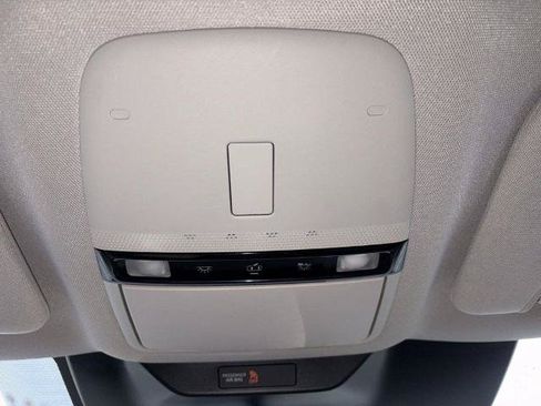 Certified 2025 Nissan Murano SV FWD image 30