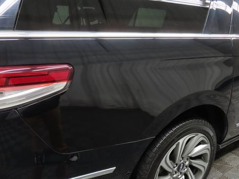 Used 2023 Lincoln Navigator L Reserve w/ Equipment Group 201A image 42