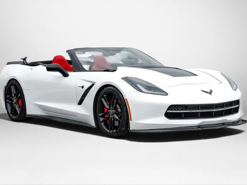Used 2014 Chevrolet Corvette Stingray Convertible w/ 3LT Preferred Equipment Group RWD image 5