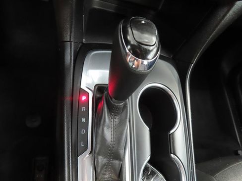 Used 2020 Chevrolet Equinox LT FWD image 26