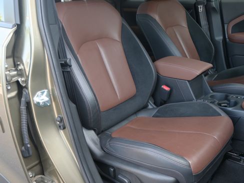 Certified 2025 Subaru Forester Touring AWD/4WD image 34