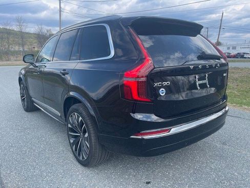 Used 2025 Volvo XC90 B6 Plus AWD/4WD image 4