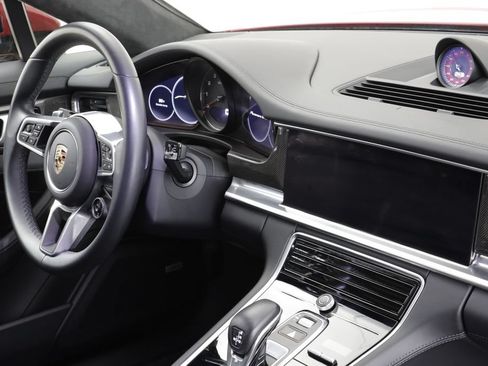 Used 2019 Porsche Panamera GTS AWD/4WD image 23