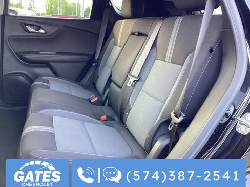 Used 2025 Chevrolet Blazer LT AWD/4WD image 16