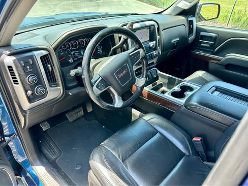 Used 2018 GMC Sierra 1500 SLT w/ SLT Premium Package AWD/4WD image 11