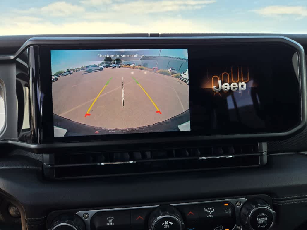 Used 2024 Jeep Wrangler Unlimited Rubicon 4xe AWD/4WD image 11