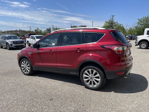 Used 2017 Ford Escape Titanium w/ Canadian Touring Package AWD/4WD image 6