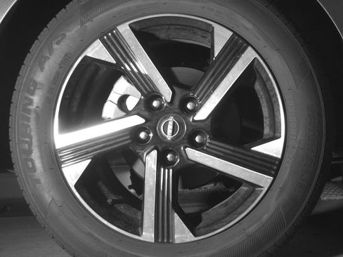 Used 2025 Nissan Sentra SV FWD image 15