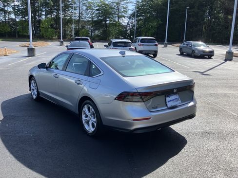 Used 2026 Honda Accord LX image 8