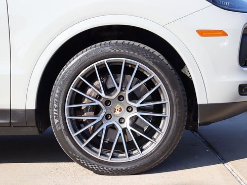 Used 2021 Porsche Cayenne Coupe image 59