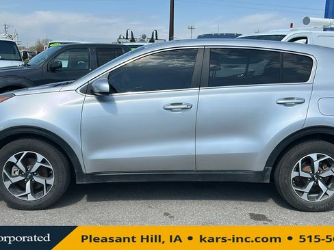 Used 2020 Kia Sportage LX image 1