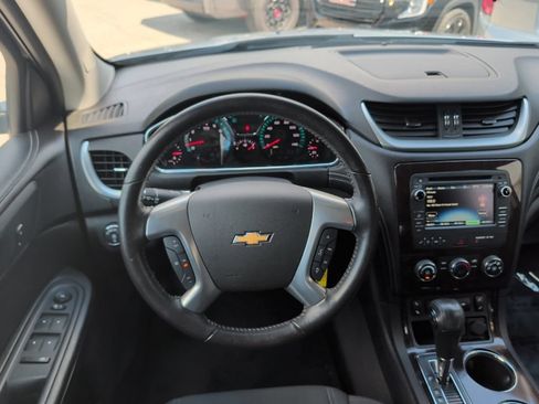 Used 2016 Chevrolet Traverse LT w/ Style and Technology Package AWD/4WD image 17