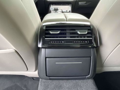 Used 2023 Audi A8 L 3.0T AWD/4WD image 15