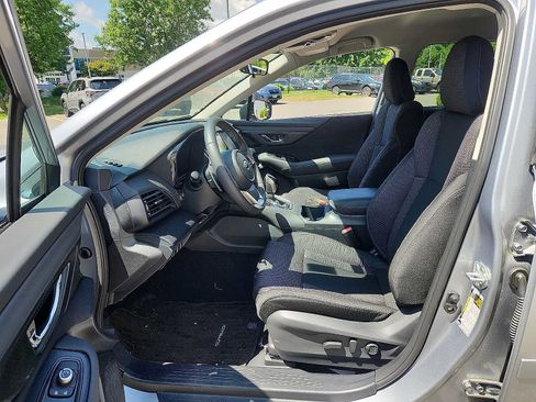 Used 2025 Subaru Outback Premium AWD/4WD image 14