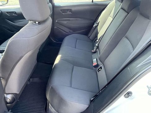 Used 2025 Toyota Corolla LE image 12