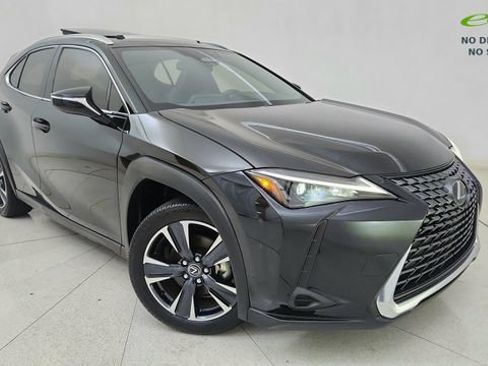 Used 2025 Lexus UX 300h FWD image 1