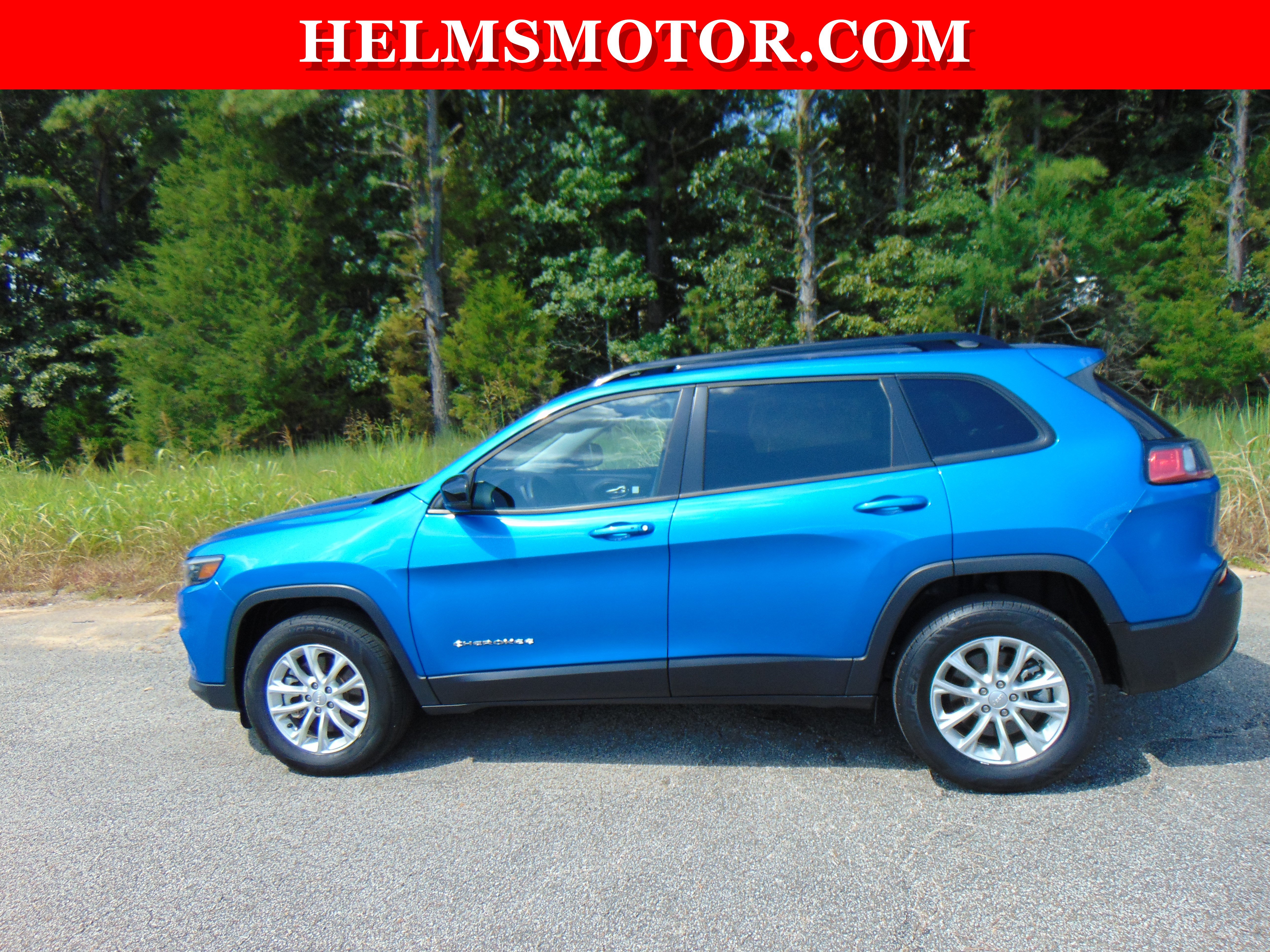 Certified 2022 Jeep Cherokee Latitude Lux AWD/4WD image 1