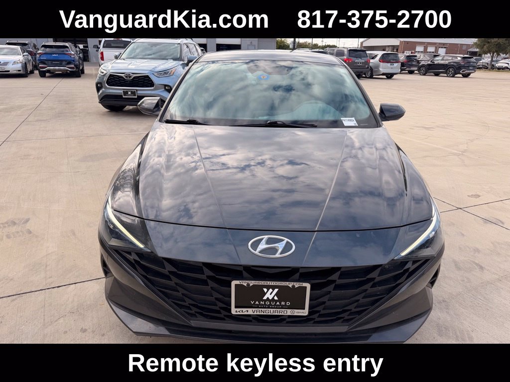 Used 2023 Hyundai Elantra SEL FWD image 7