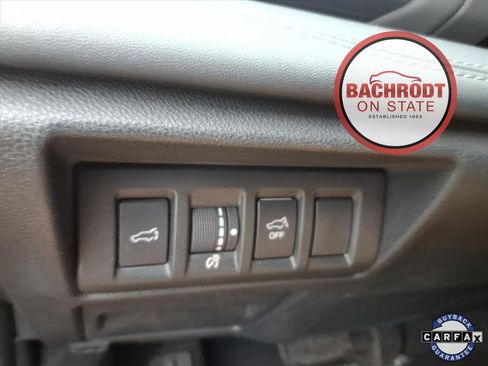 Used 2020 Subaru Outback Limited image 17